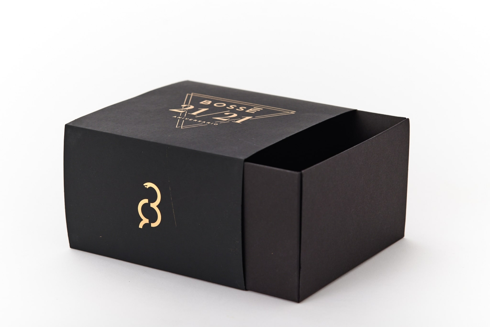 Caja Blanda deslizable con tinta dorada