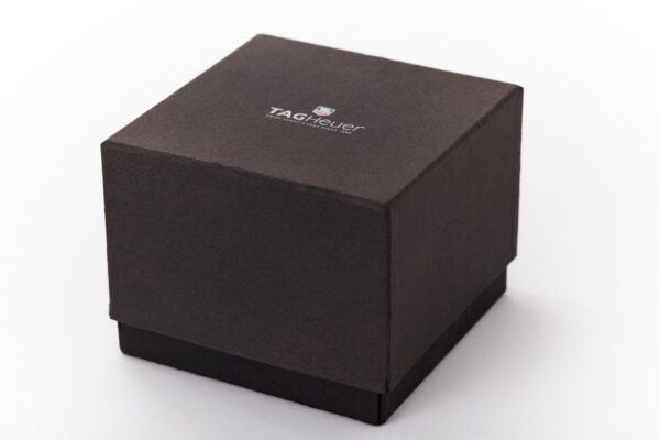 Caja cuadrada con cierra tapa y base