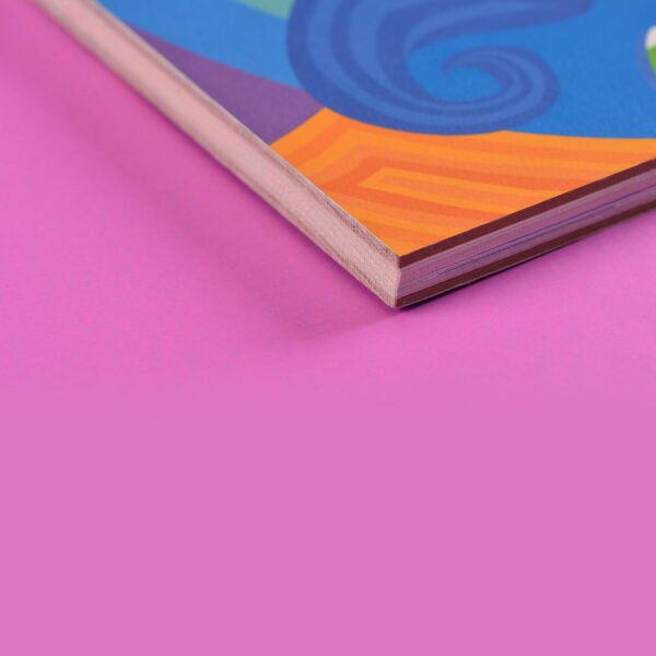 Libro de pasta dura con encuadernado panorámico (lay flat)