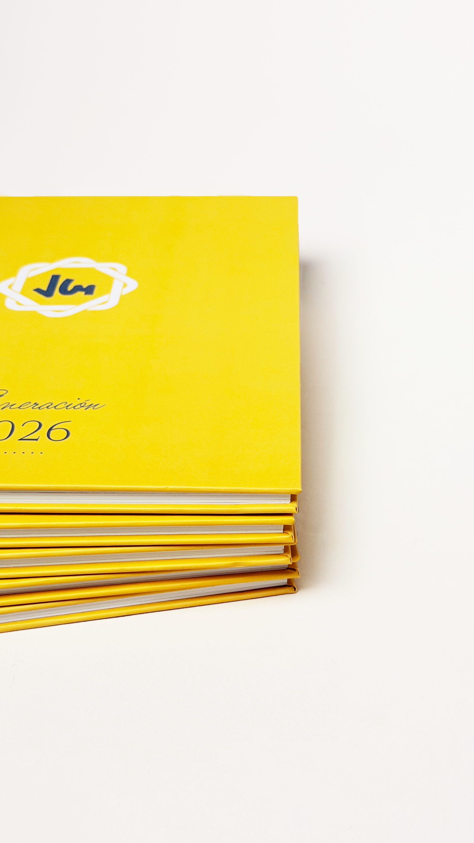 Libros Conmemorativos en Pasta Dura